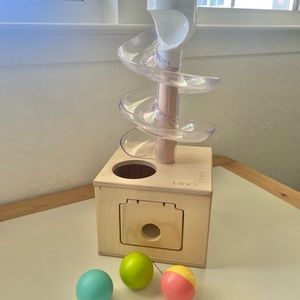 Lovevery slide and seek ball run